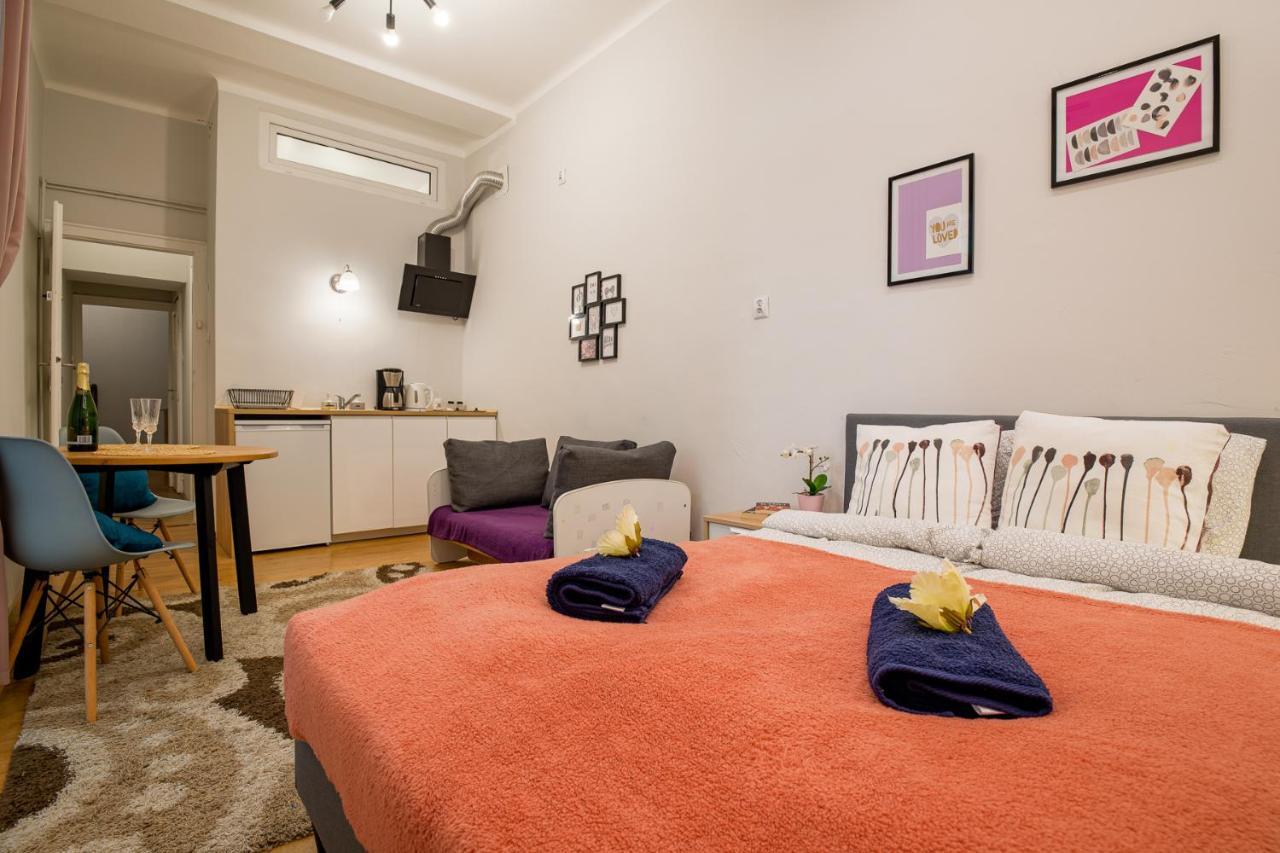 Kings Neighbor. Apartment 600 Meters From Castle Krasków Exteriör bild