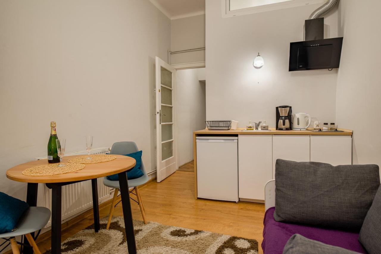 Kings Neighbor. Apartment 600 Meters From Castle Krasków Exteriör bild